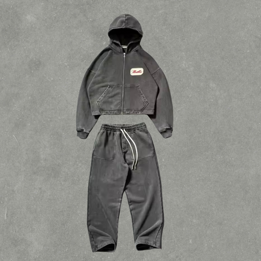 Ensemble jogging "illicit"